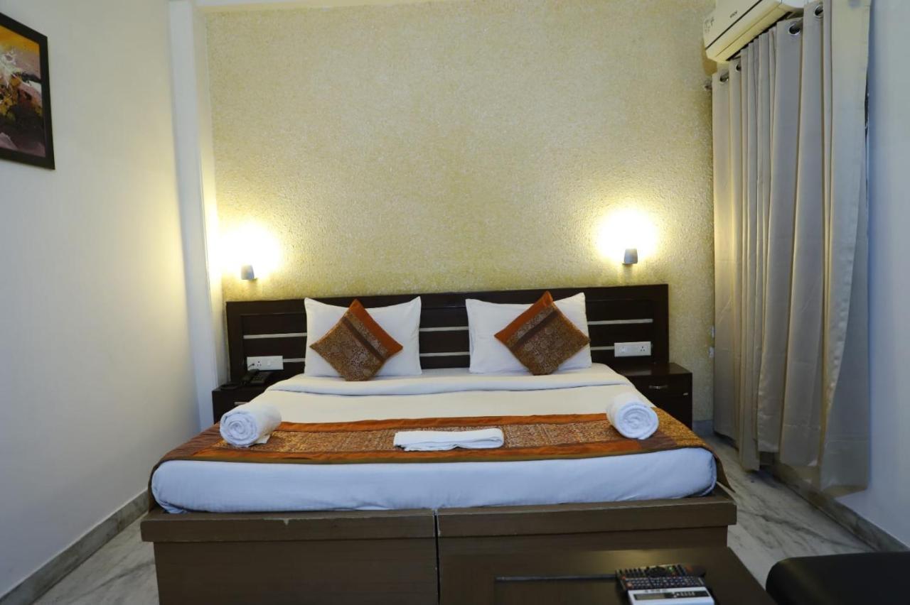 Hotel Tara Palace By Goyal Hoteliers Agra  Esterno foto