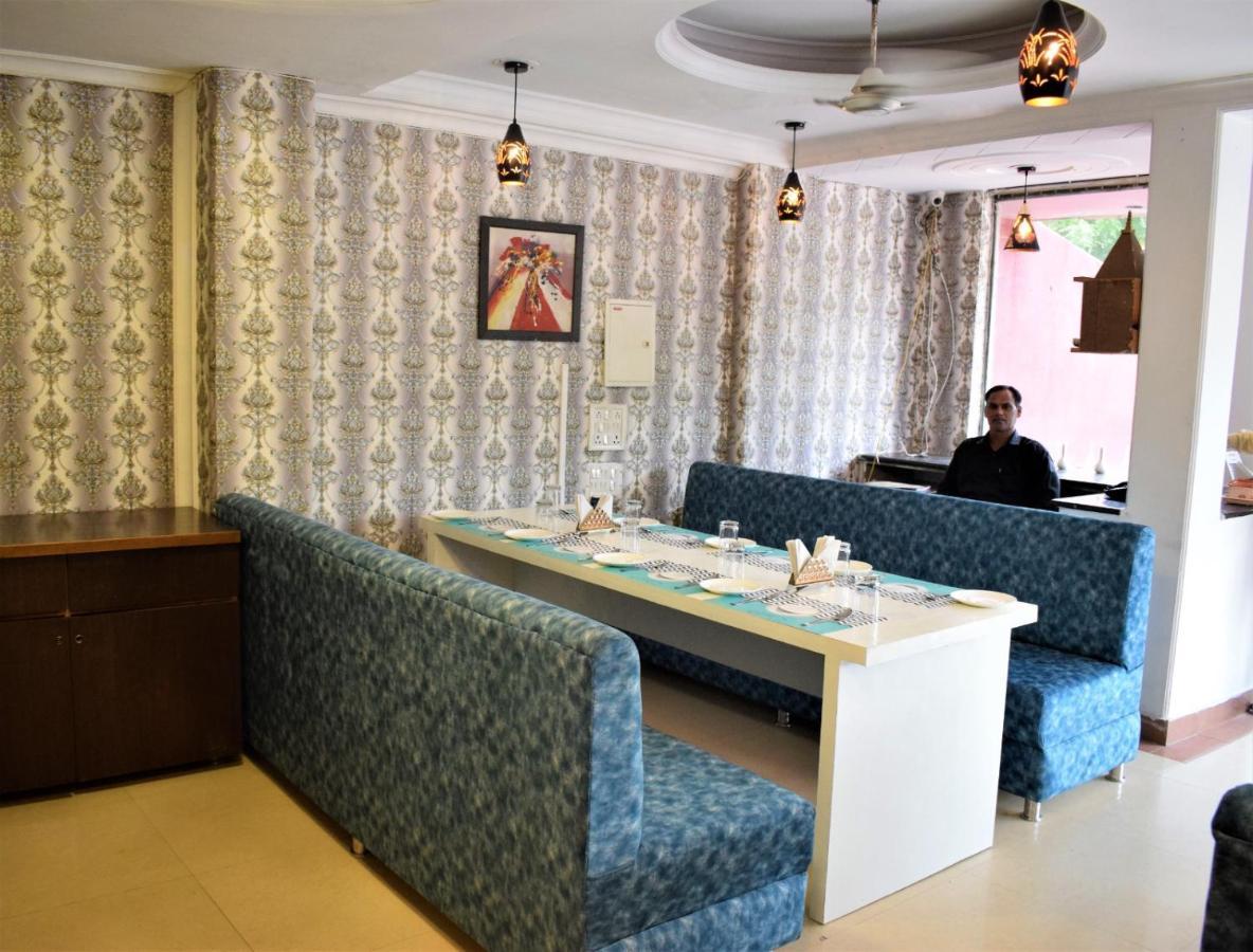 Hotel Tara Palace By Goyal Hoteliers Agra  Esterno foto