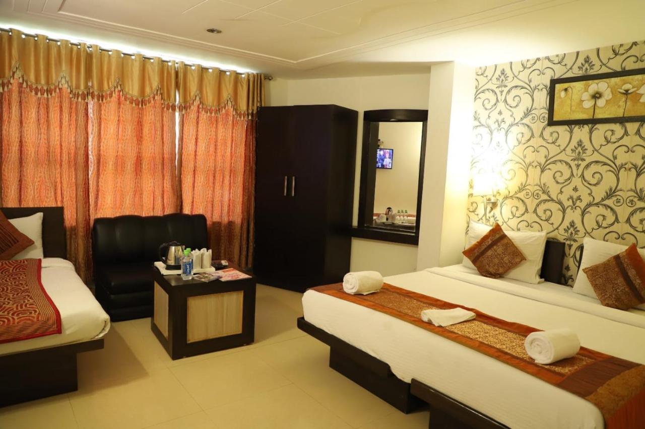 Hotel Tara Palace By Goyal Hoteliers Agra  Esterno foto