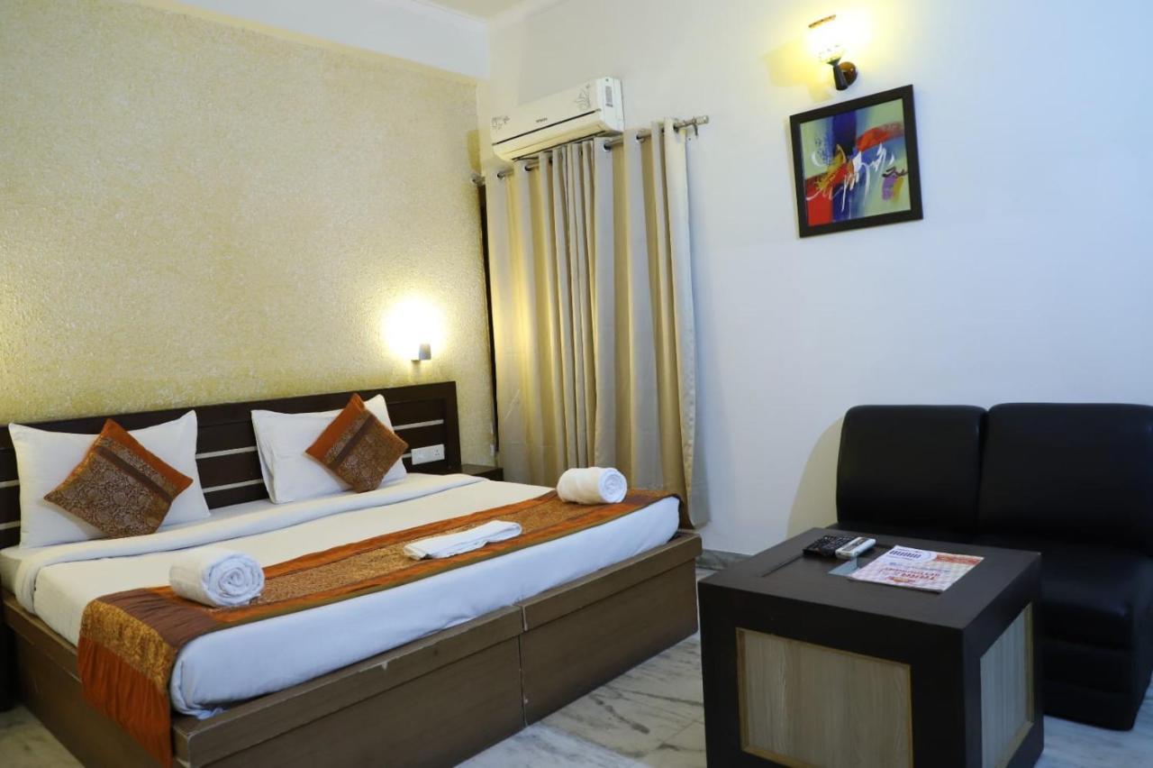 Hotel Tara Palace By Goyal Hoteliers Agra  Esterno foto