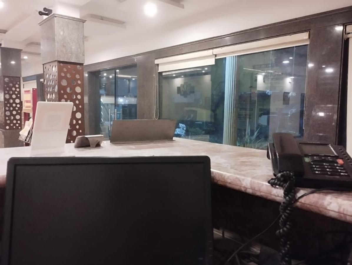 Hotel Tara Palace By Goyal Hoteliers Agra  Esterno foto