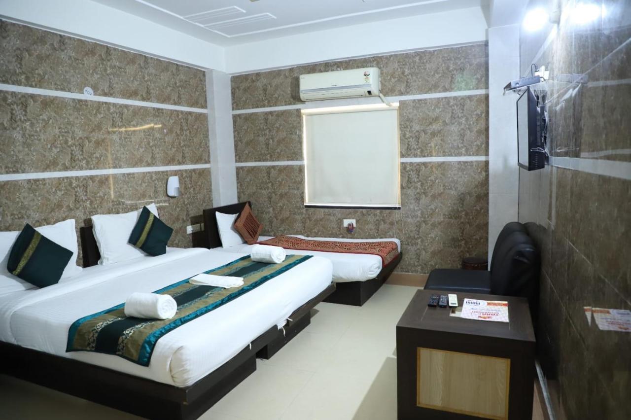 Hotel Tara Palace By Goyal Hoteliers Agra  Esterno foto