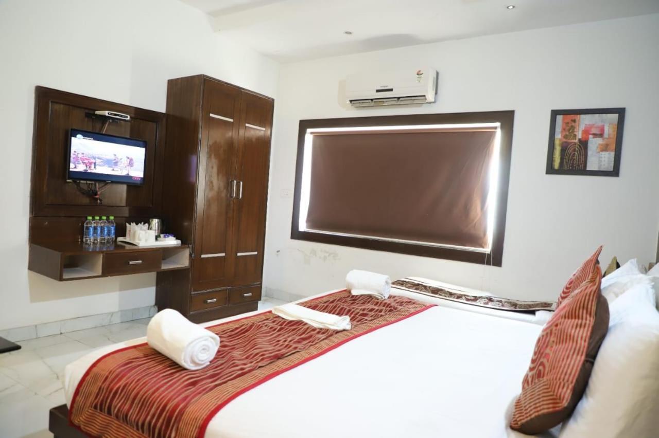 Hotel Tara Palace By Goyal Hoteliers Agra  Esterno foto