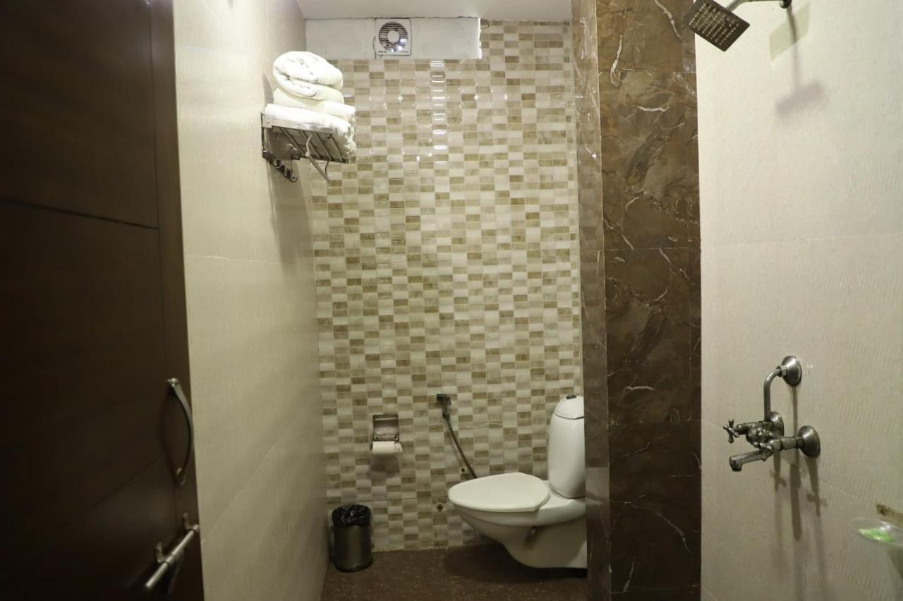 Hotel Tara Palace By Goyal Hoteliers Agra  Esterno foto
