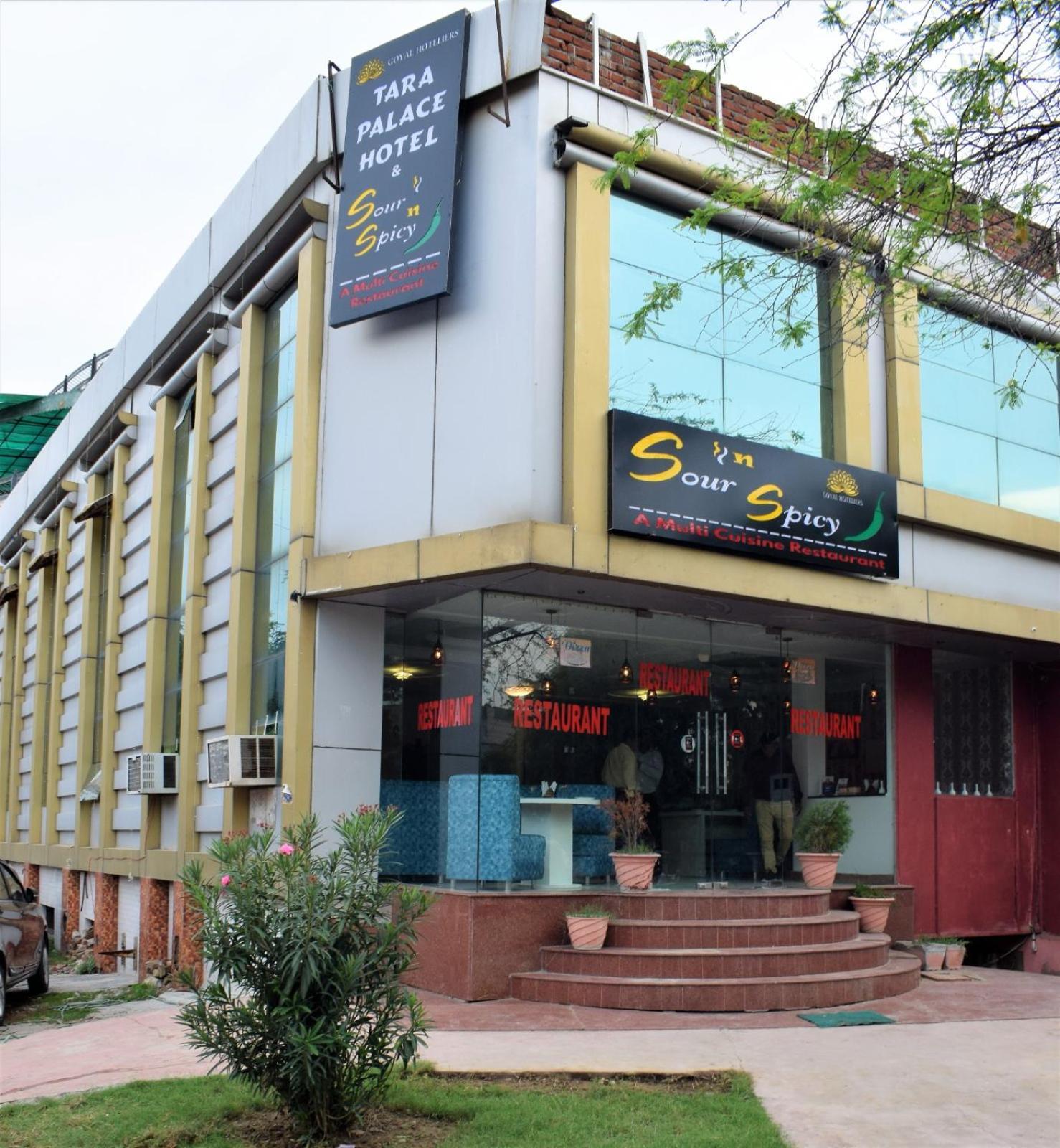 Hotel Tara Palace By Goyal Hoteliers Agra  Esterno foto